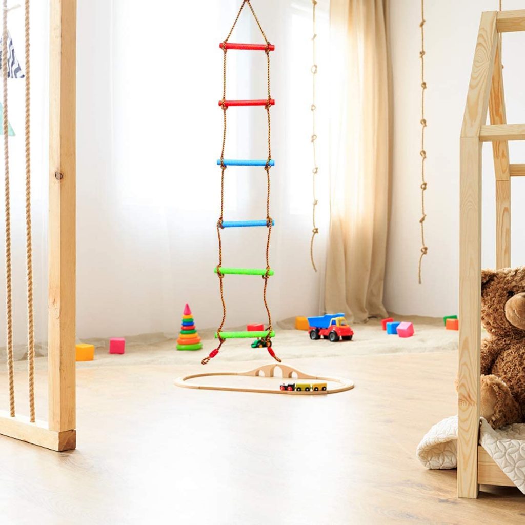 kids-climbing-rope-ladder-product-testing-group